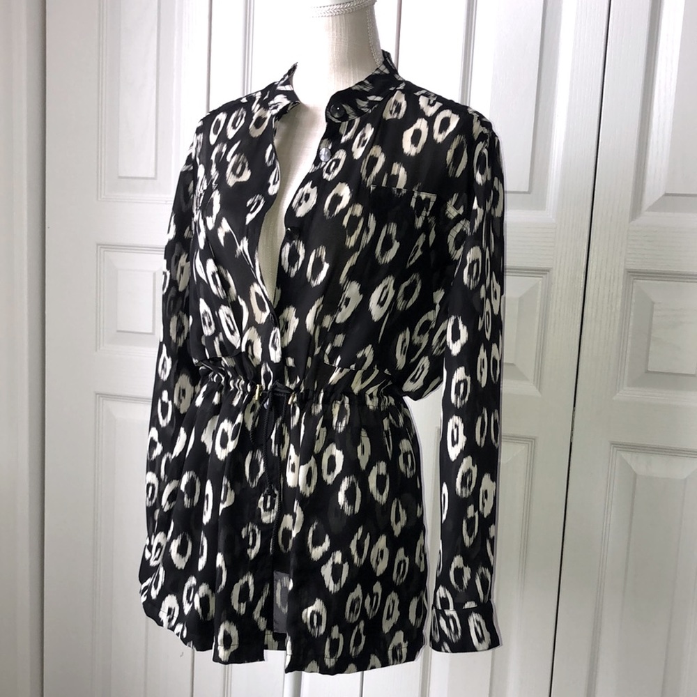 CHICO’S Black Label Women’s Top with tie belt